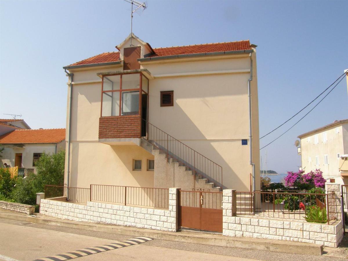 Apartment Guzela *